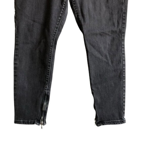 Levi’s 311 Shaping Skinny Jeans Soft Black Wash Size 33 - Picture 4 of 15